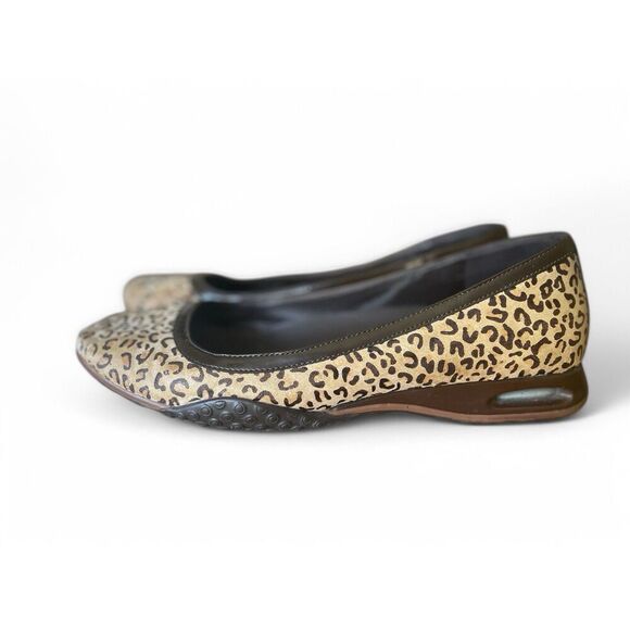 Cole Haan Women’s 7B Leather Ballet Flat Pony Hair Leopard Comfort Slip On Shoe - Picture 1 of 9